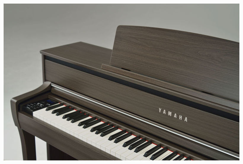 Pianino cyfrowe YAMAHA Clavinova CLP-675DW - miniatura
