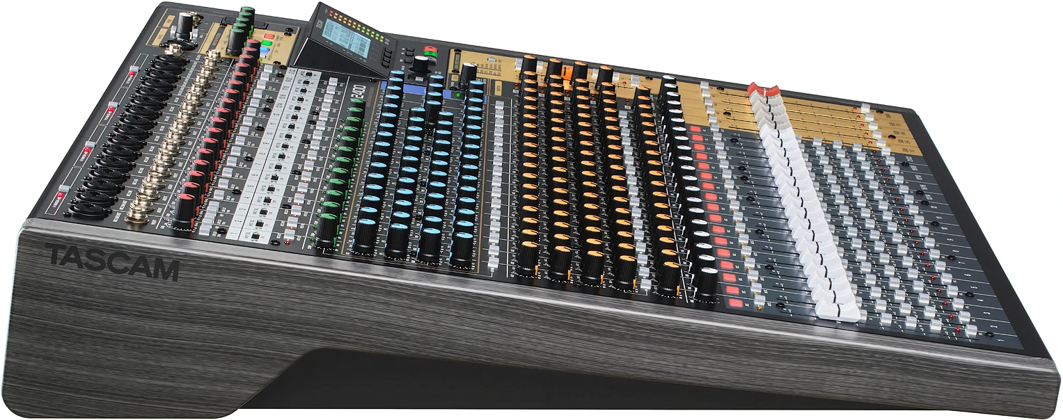 Mikser audio Tascam Model 2400 - miniatura