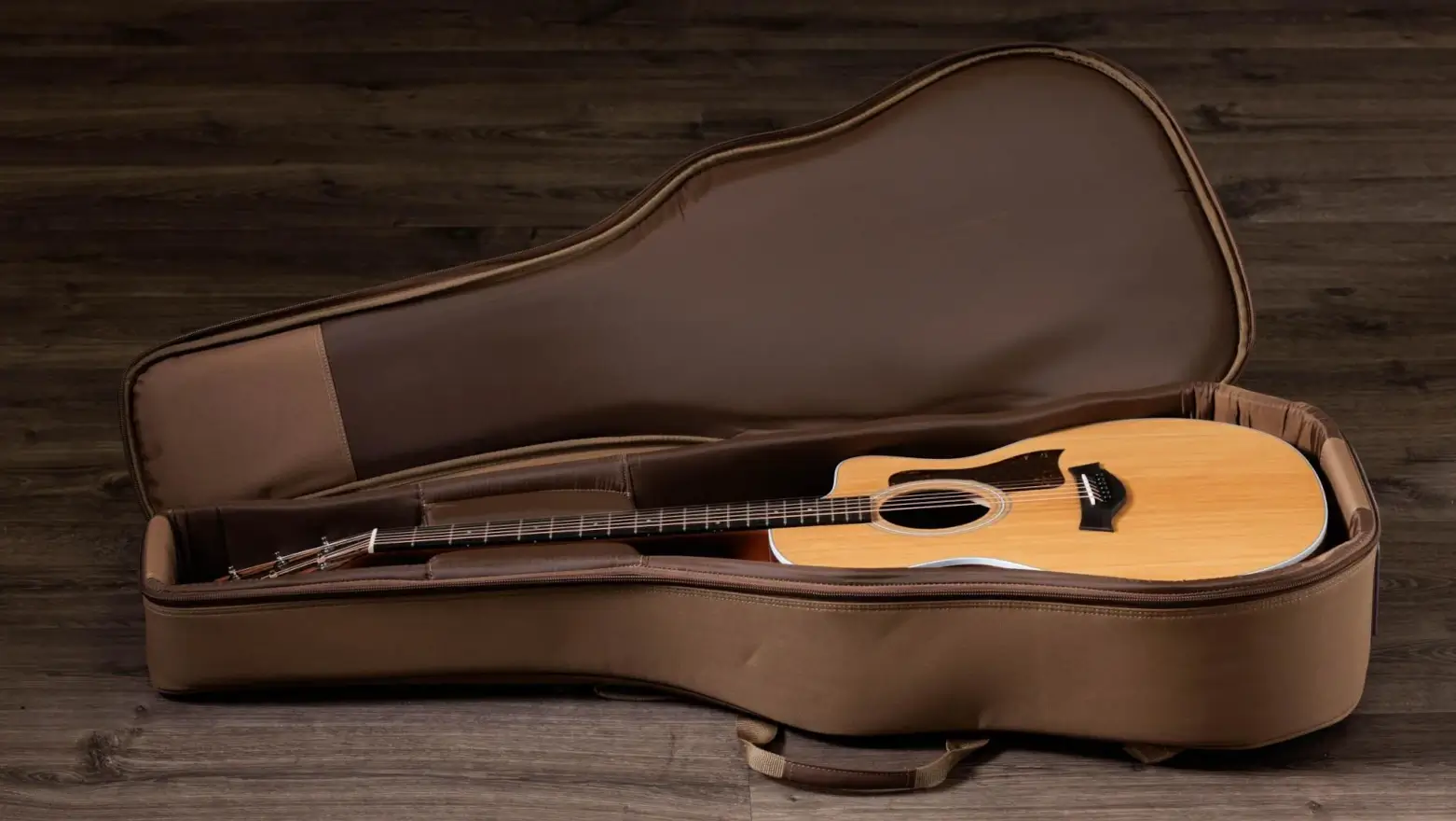 Gitara elektroakustyczna Taylor 214ce - miniatura