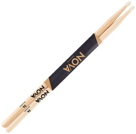 Pałki perkusyjne Vic Firth 7AN Nova Hickory Nylon Tip